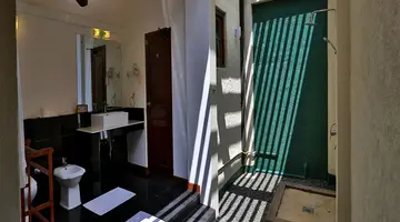 HIBISCUS BEACH HOTEL
