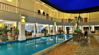 Hibiscus Beach