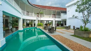 Hibiscus Beach