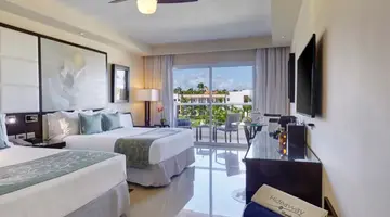 HIDEAWAY AT ROYALTON PUNTA CANA