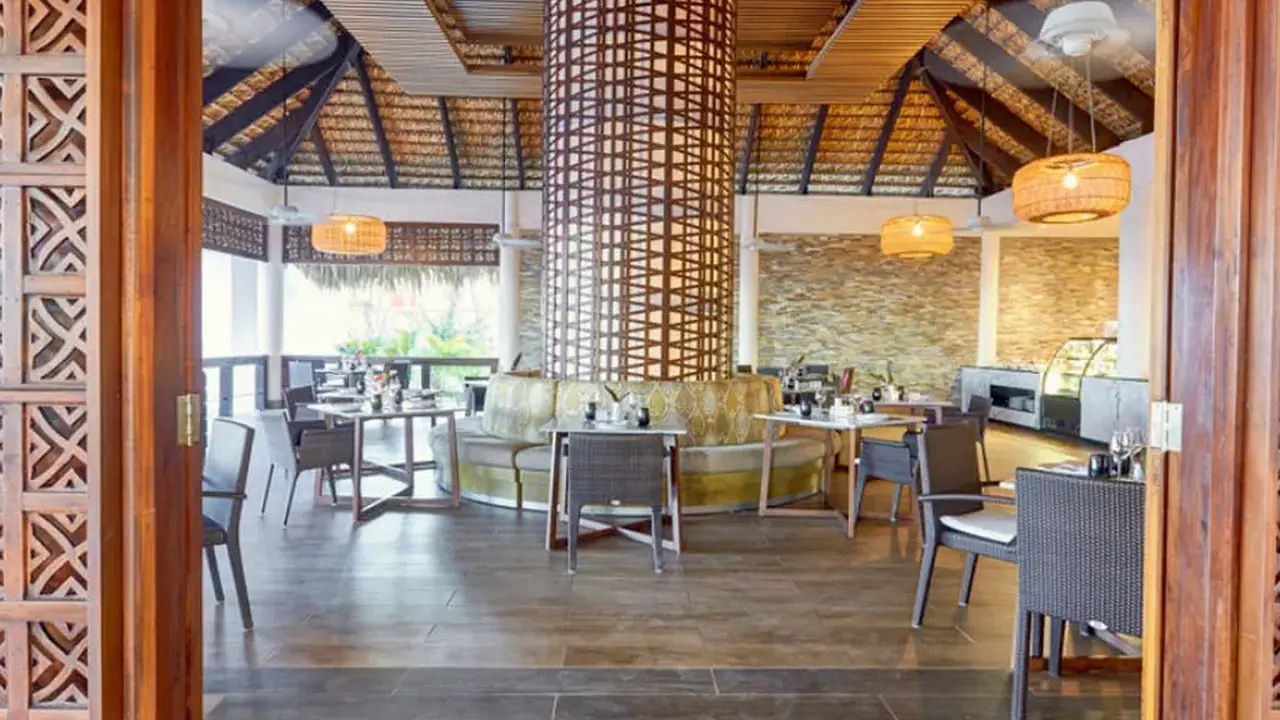 HIDEAWAY AT ROYALTON PUNTA CANA