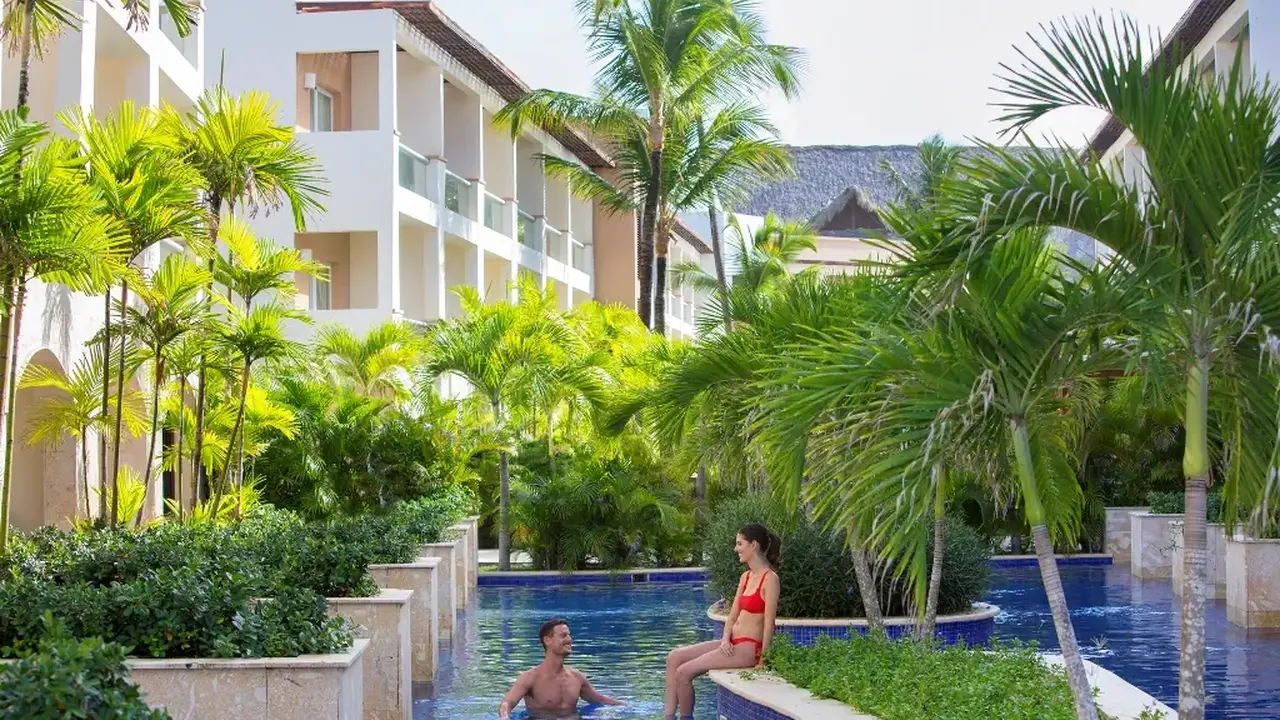 HIDEAWAY AT ROYALTON PUNTA CANA