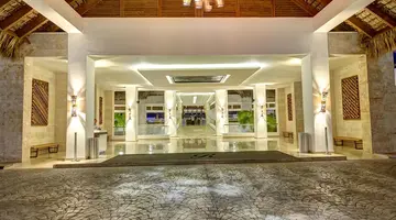 HIDEAWAY AT ROYALTON PUNTA CANA