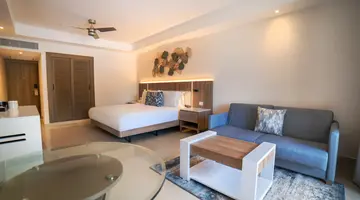 HIDEAWAY AT ROYALTON PUNTA CANA