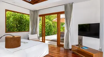 Hideaway Beach Resort & Spa Maldives