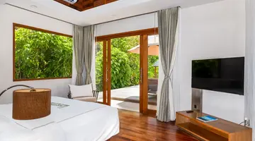 Hideaway Beach Resort & Spa Maldives