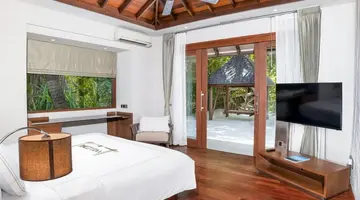 Hideaway Beach Resort & Spa Maldives