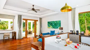 HIDEAWAY BEACH RESORT & SPA