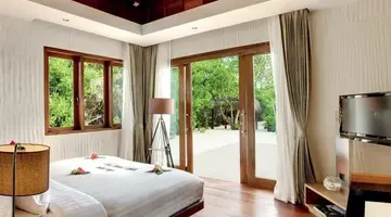 HIDEAWAY BEACH RESORT & SPA