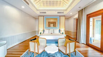 HIDEAWAY BEACH RESORT & SPA