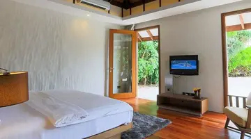HIDEAWAY BEACH RESORT & SPA