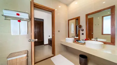 HIDEAWAY BEACH RESORT & SPA