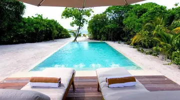 HIDEAWAY BEACH RESORT & SPA
