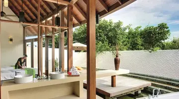 HIDEAWAY BEACH RESORT & SPA