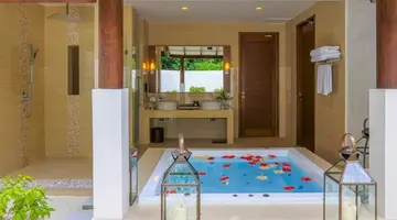 HIDEAWAY BEACH RESORT & SPA