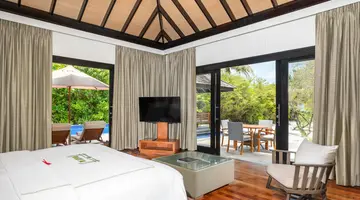 HIDEAWAY BEACH RESORT & SPA