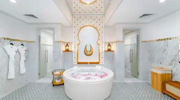 HIDEAWAY BEACH RESORT & SPA