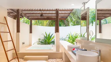 HIDEAWAY BEACH RESORT & SPA