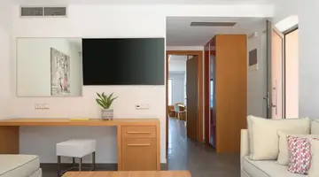High Beach Resort and Spa