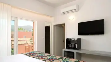 High Beach Resort and Spa
