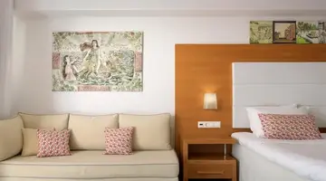 High Beach Resort and Spa