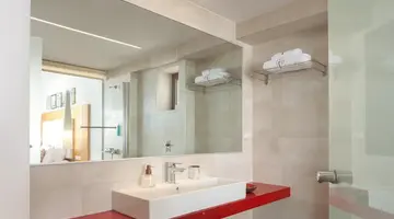 High Beach Resort and Spa