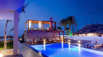 High Beach White The Villa Collection (A