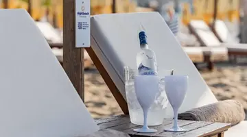 HIGH BEACH