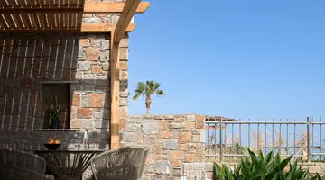 HIGH BEACH