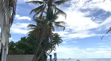 HIKKADUWA BEACH