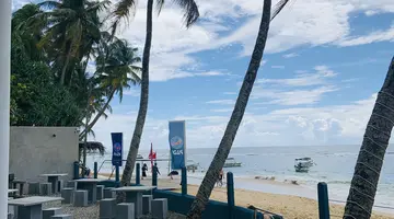 HIKKADUWA BEACH