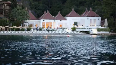 HILLSIDE BEACH CLUB