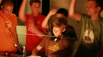 HILLSIDE BEACH CLUB