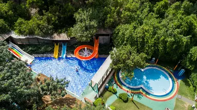HILLSIDE BEACH CLUB