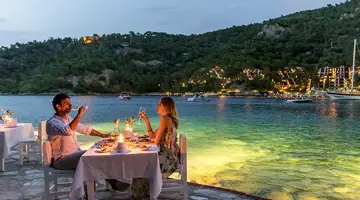 HILLSIDE BEACH CLUB