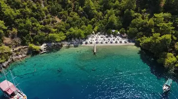 HILLSIDE BEACH CLUB