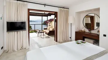 Hillside Beach Club