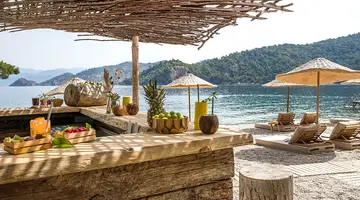HILLSIDE BEACH CLUB