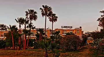 Hilltop Gardens
