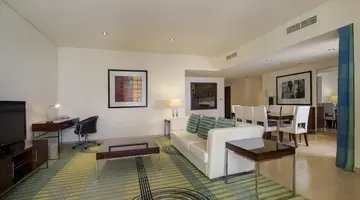 Hilton Dubai The Walk