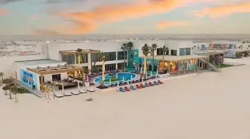 Hilton Fuwairit Kite Beach