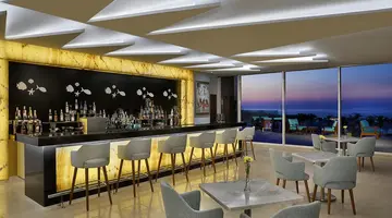 Hilton Plaza