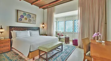 Hilton Salwa Beach Resort & Villas