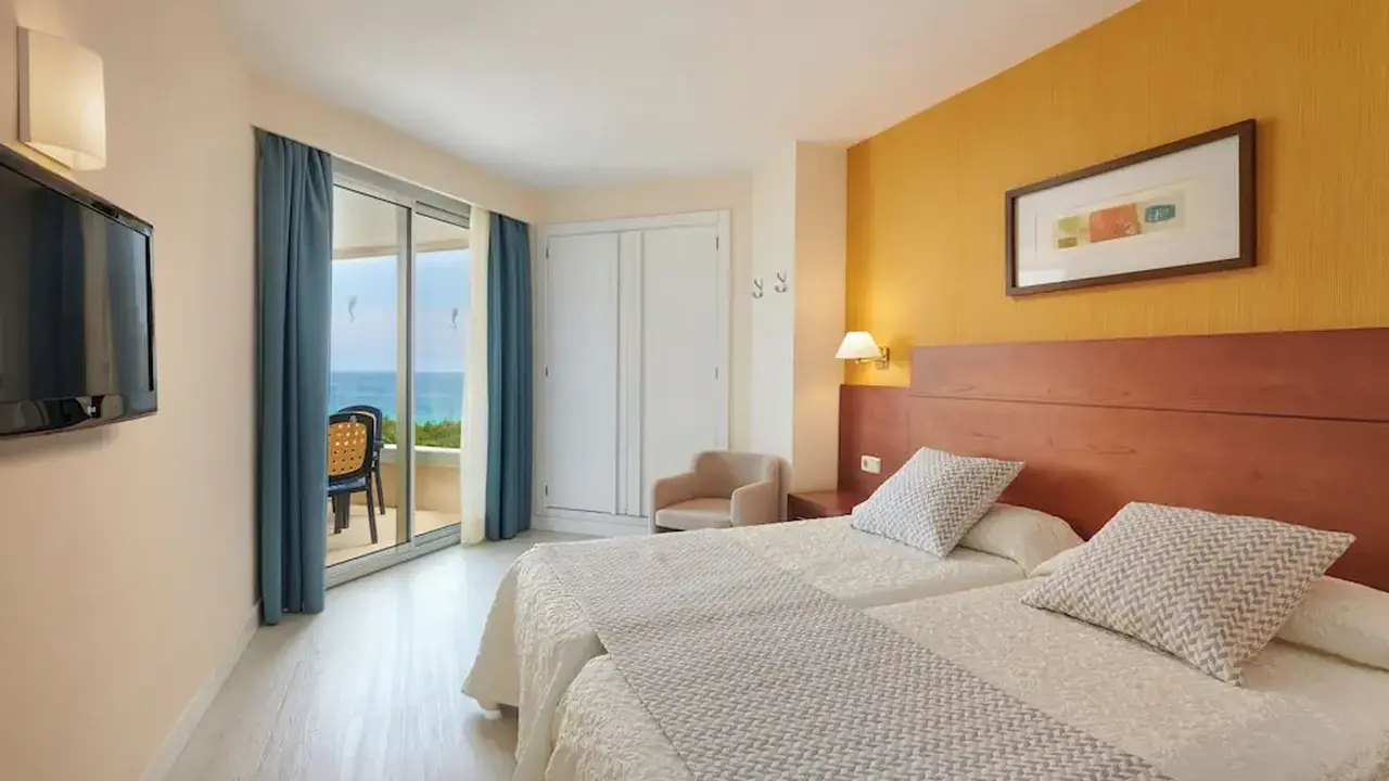 Hipotels Bahía Grande Aparthotel