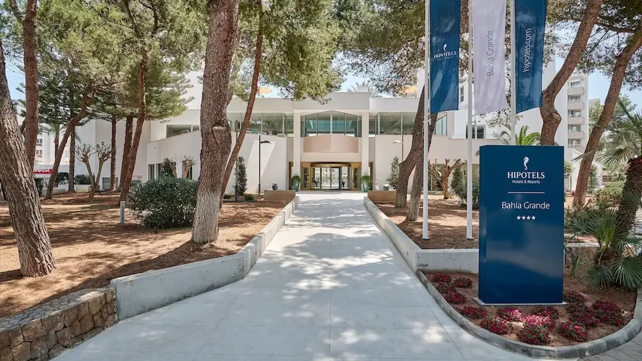Hipotels Bahía Grande Aparthotel