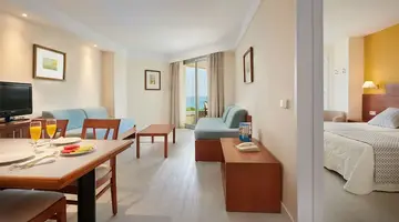 Hipotels Bahía Grande Aparthotel