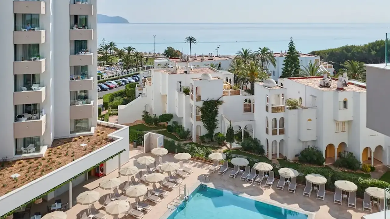 Hipotels Bahía Grande Aparthotel