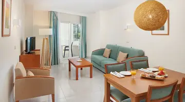 Hipotels Coma Gran Aparthotel