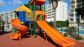 Hipotels Coma Gran Aparthotel
