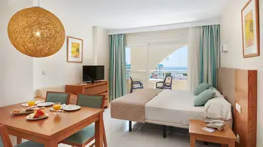Hipotels Coma Gran Aparthotel